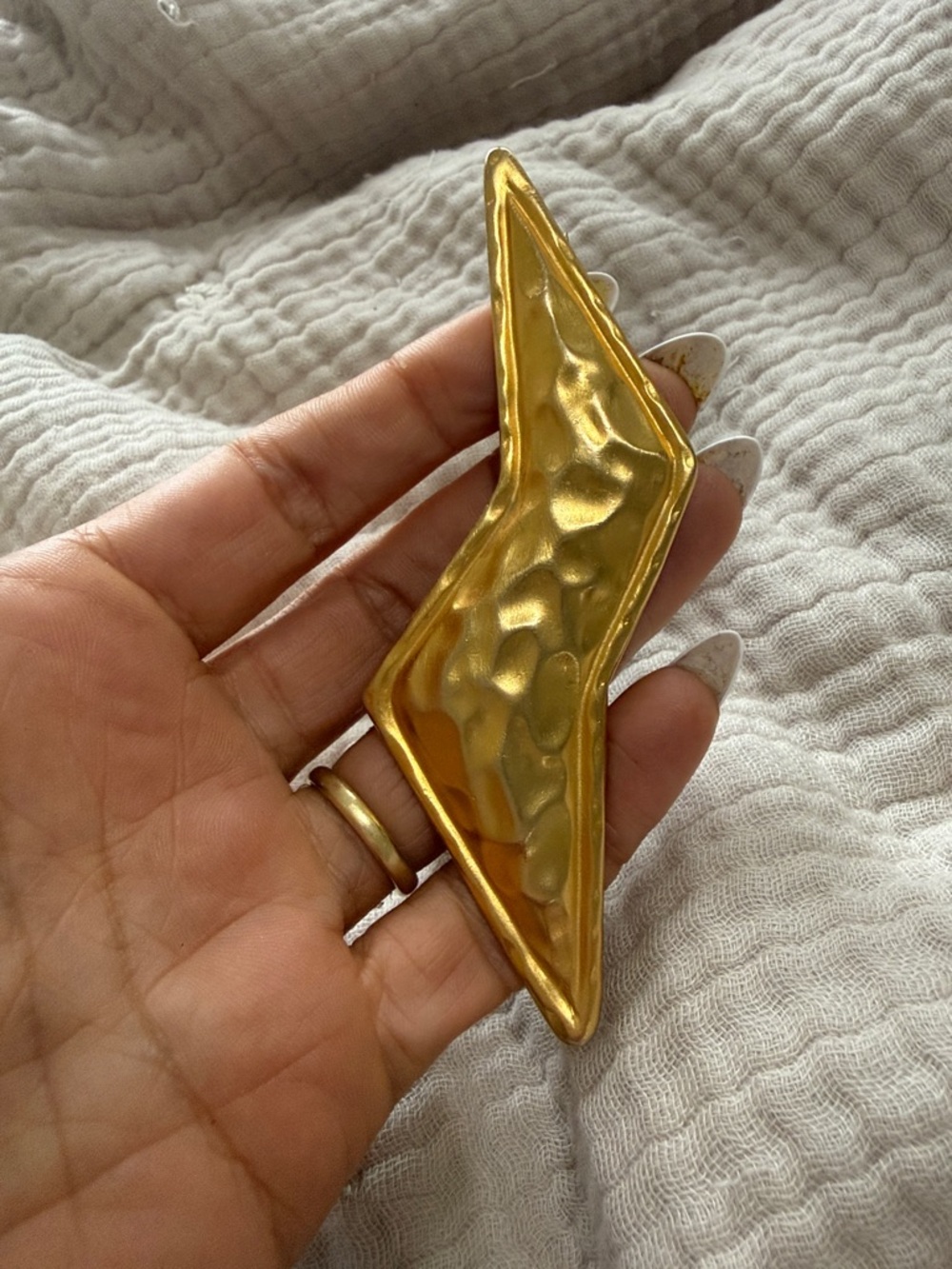 Vintage Gold Hammered Lightning Bolt Decorative Pin Broach